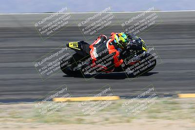 media/Apr-05-2024-Apex Assassins-CVMA Friday Practice (Fri) [[ee2ef04f2b]]/3-Racer 2/Session 3 (Bowl Speed Pans)/